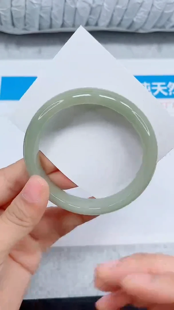 未镶嵌手镯石英质玉76-62