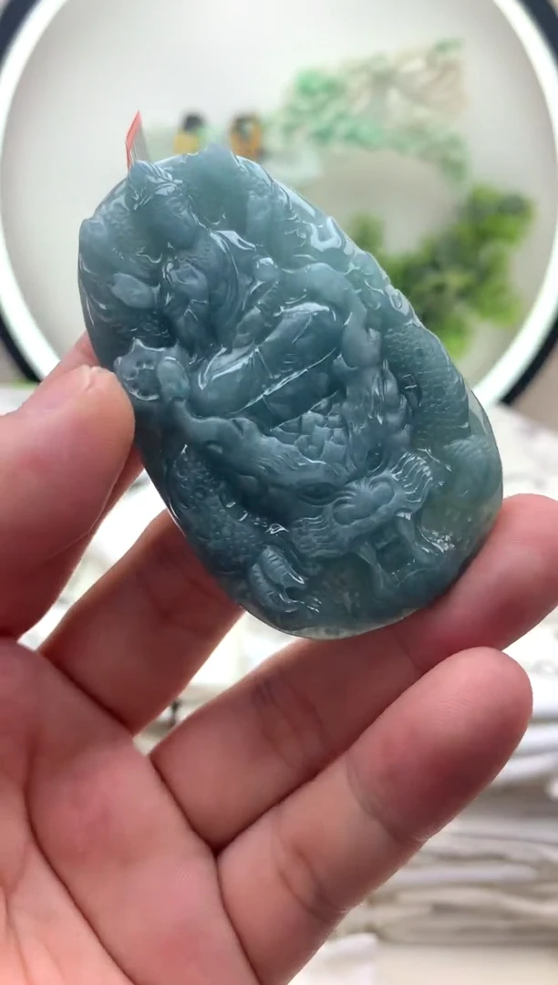 颈饰未镶嵌翡翠千手观音