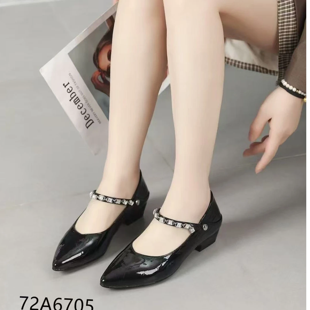 72a6705真皮尖头两穿单鞋软底时尚中跟单鞋