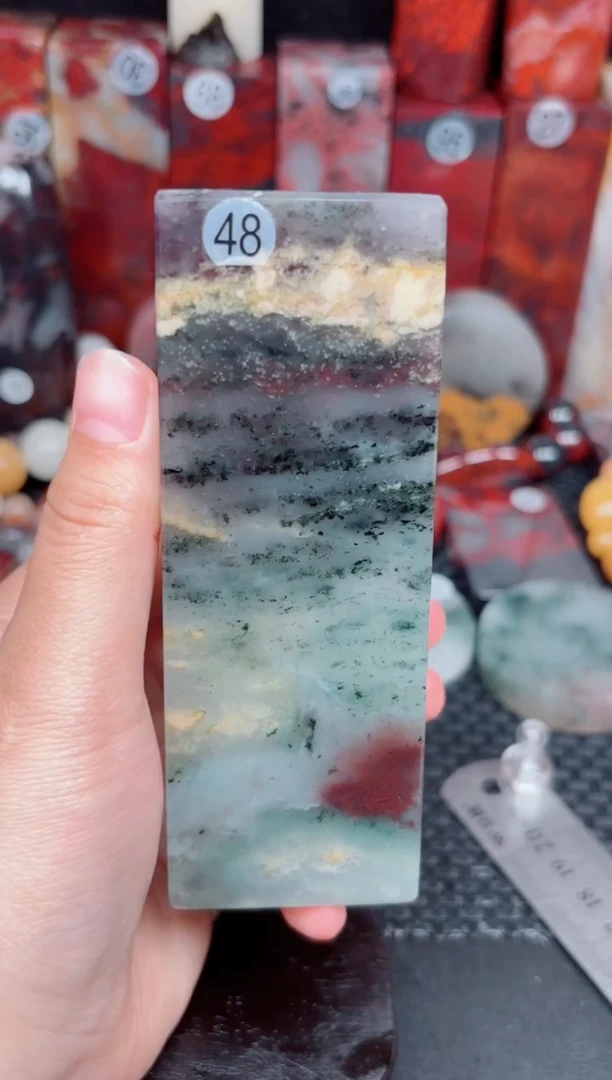 玉石48号桂林鸡血玉印章摆件