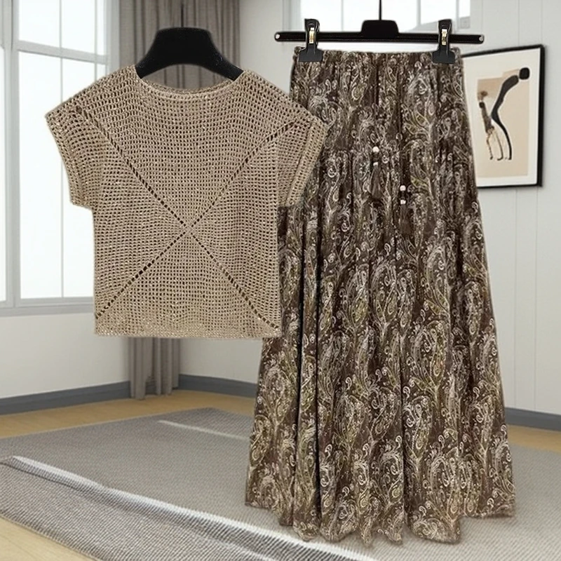复古气质穿搭套装女2025夏新款短袖针织衫碎花半身裙两件套高级感