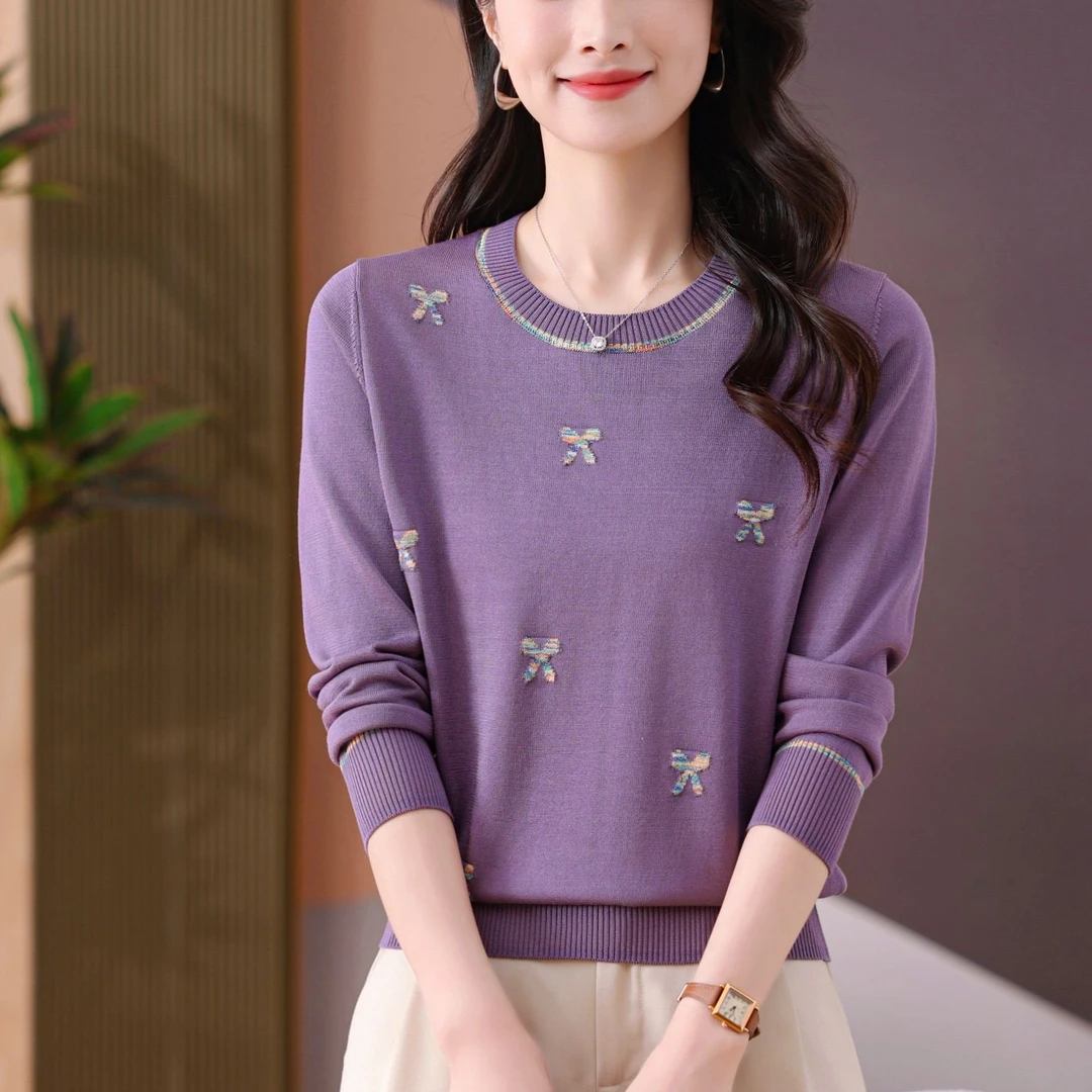 2025年春季新款女装圆领长袖时尚洋气款宽松显瘦款百搭套头上衣