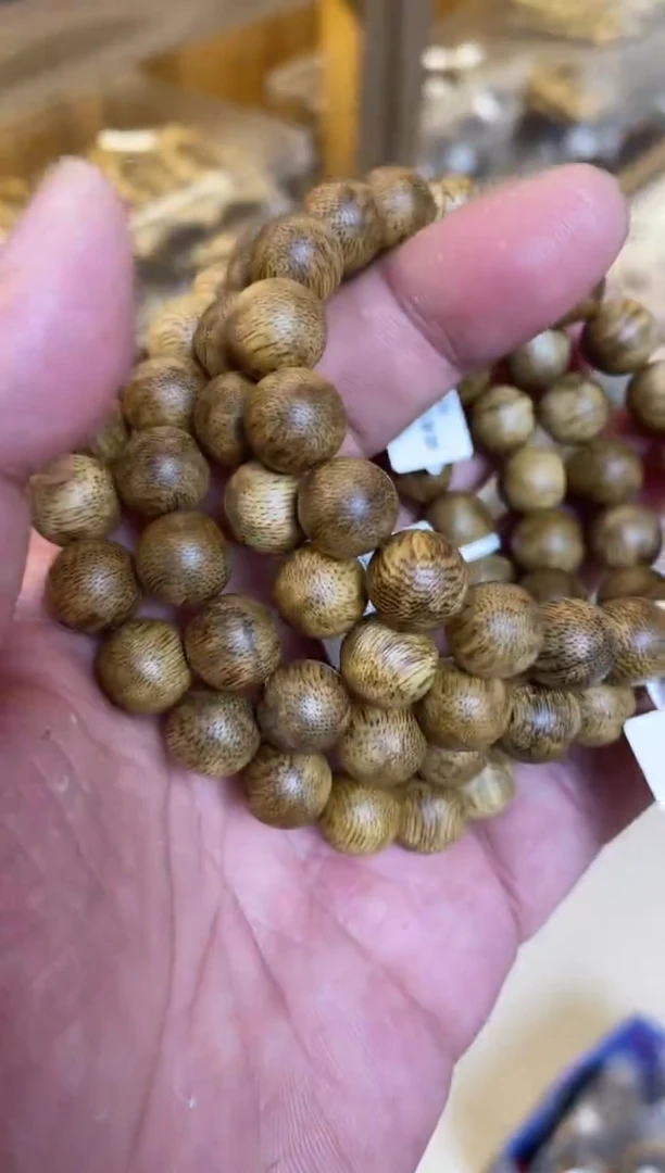 【闪购商品】沉香手串菩萨棋圆珠单圈1.1多样性发其一