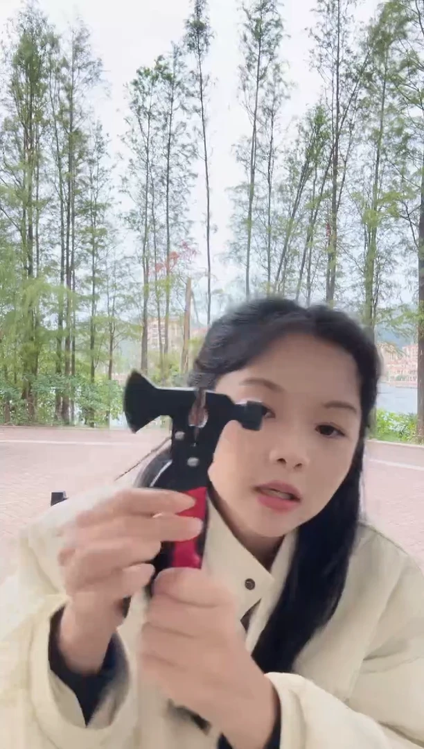 多功能斧头锤PL106红