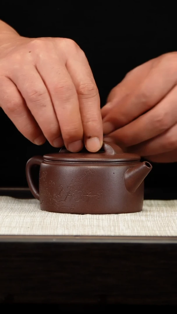 茶壶紫砂紫泥梅花汉瓦180