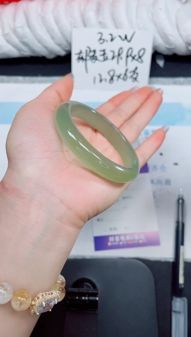 石英质玉手镯未镶嵌162/56