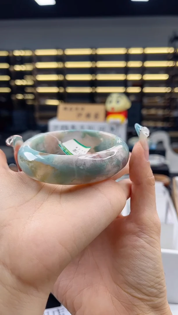 未镶嵌手镯石英质玉圈口（不退不换）