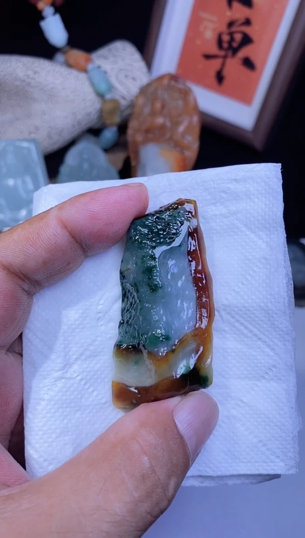 定制翡翠未镶嵌翡翠