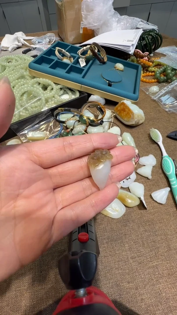 【闪购商品】和田玉吊坠未镶嵌和田玉吊坠多样性发货拍一发一