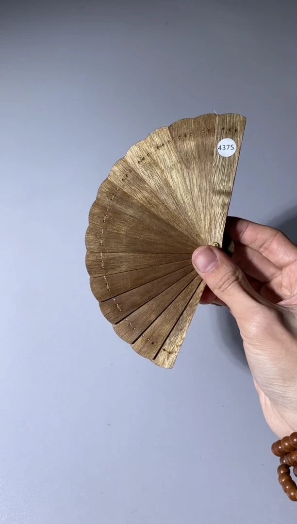 【闪购商品】金丝楠木雕437号10cm金丝楠木小叶桢楠掌中扇