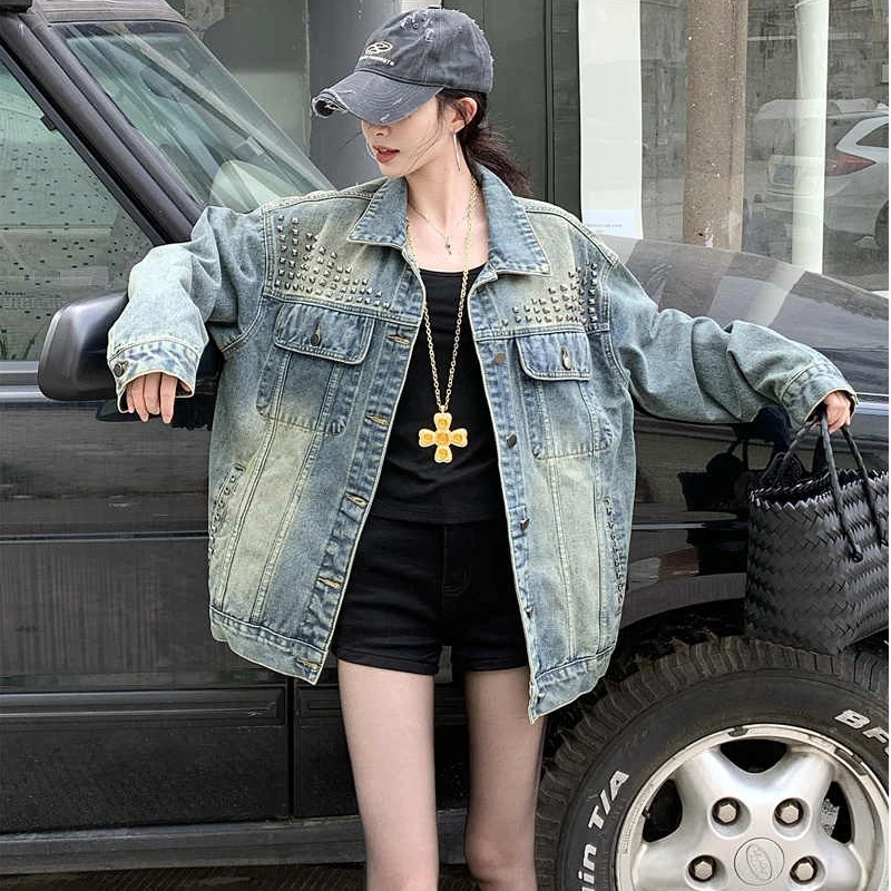 2025年春季美式复古牛仔外套女宽松百搭重工铆钉做旧慵懒休闲夹克
