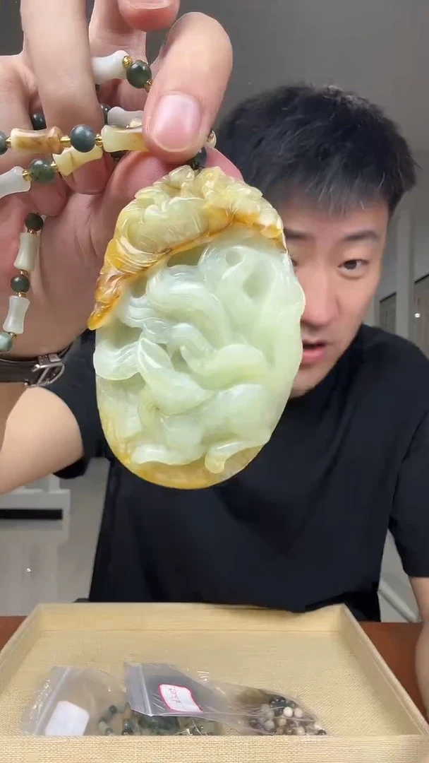 未镶嵌岫玉其它多样性发货一件