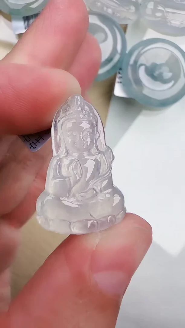 翡翠未镶嵌颈饰缅甸天然翡翠