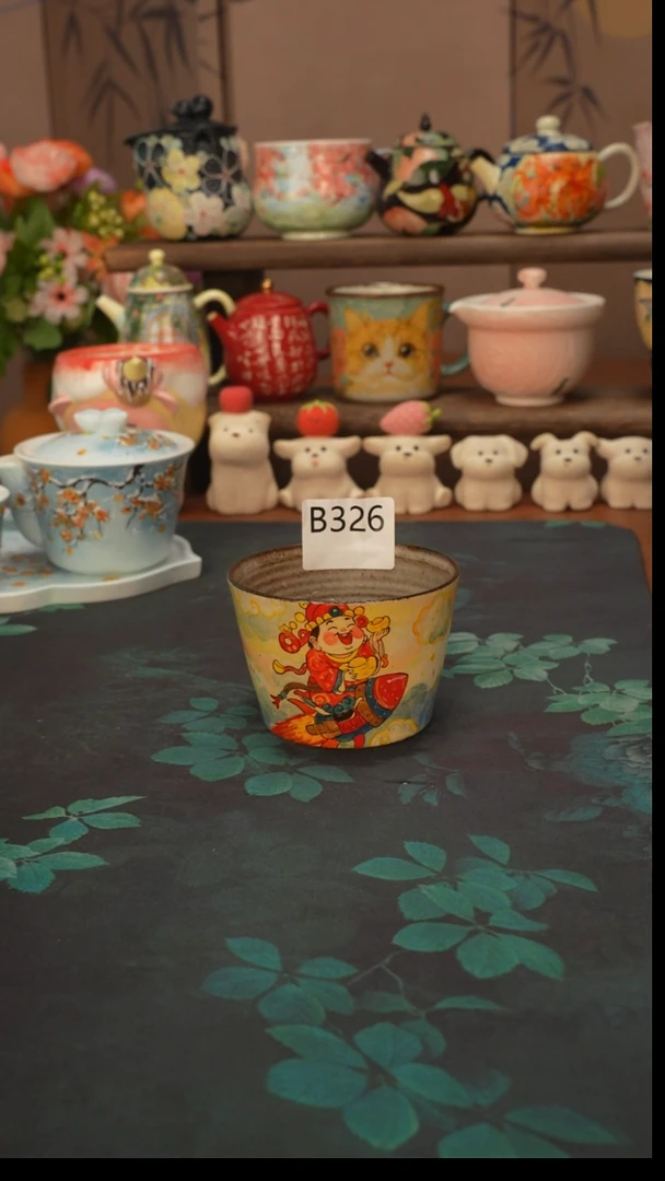 迷糊  坐火箭的老财紫砂猪口杯326