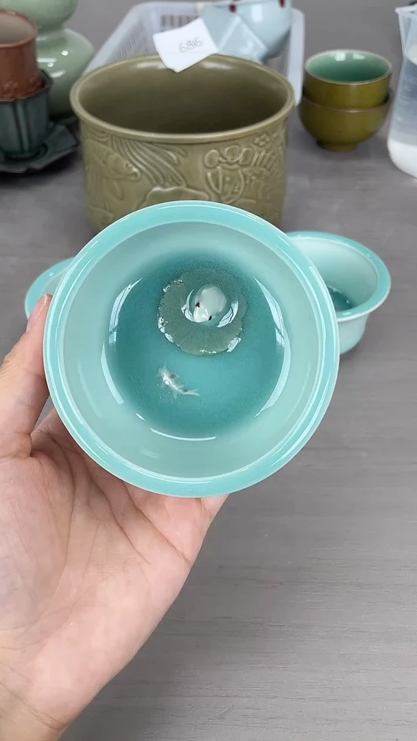 青瓷原产地仓储福利价微微暇