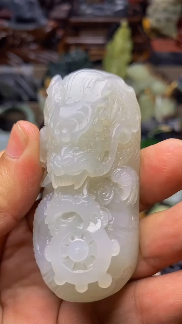 和田玉未镶嵌把件1