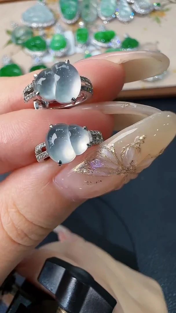 翡翠18K金镶嵌耳饰耳饰22