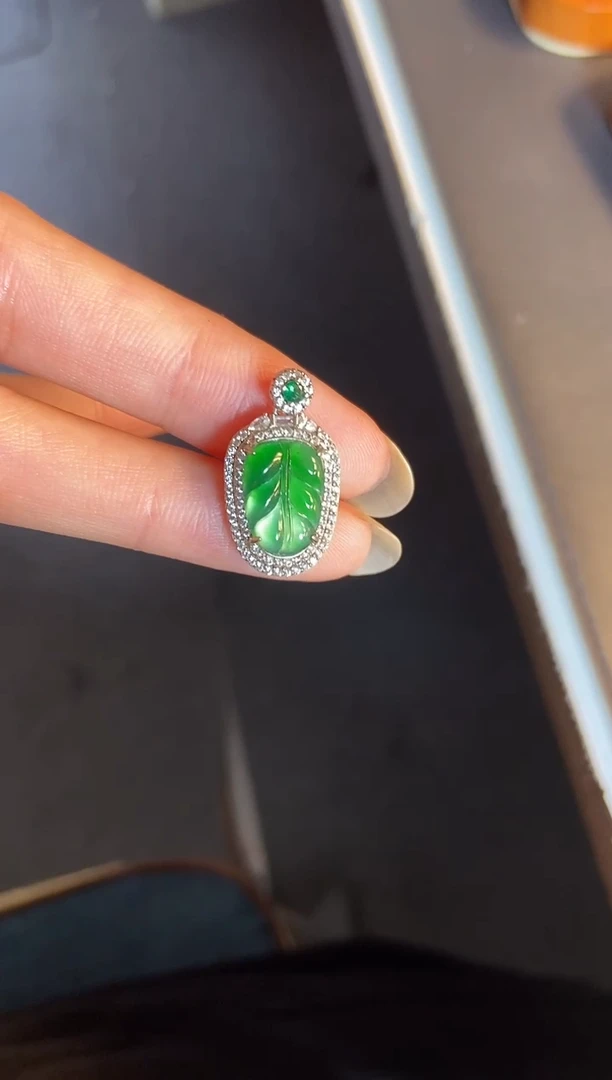 吊坠(不含链)银S925镶嵌翡翠1