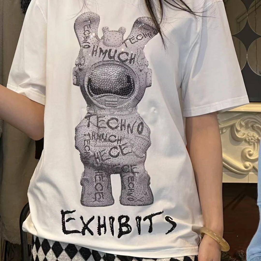 爆款-TCH时尚半袖印花夏季休闲宽松重工白色小熊短袖T69B106073A