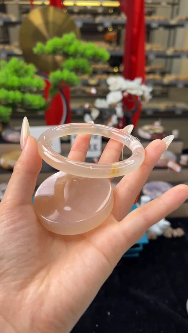 【闪购商品】石英质玉手镯未镶嵌62圈口（赠送镯心）21574