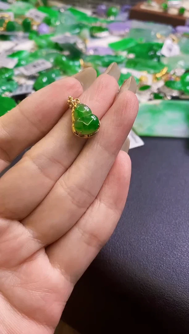【闪购商品】定制翡翠18K金镶嵌葫芦