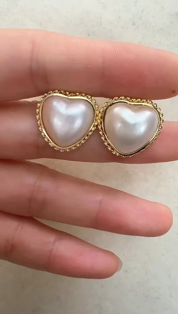 【闪购商品】拼合珍珠（马贝珠）耳饰银S925镶嵌心形麻花