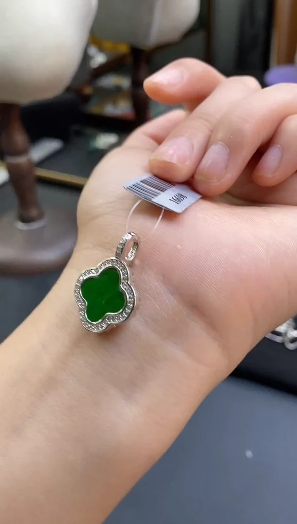 颈饰银S925镶嵌翡翠16698