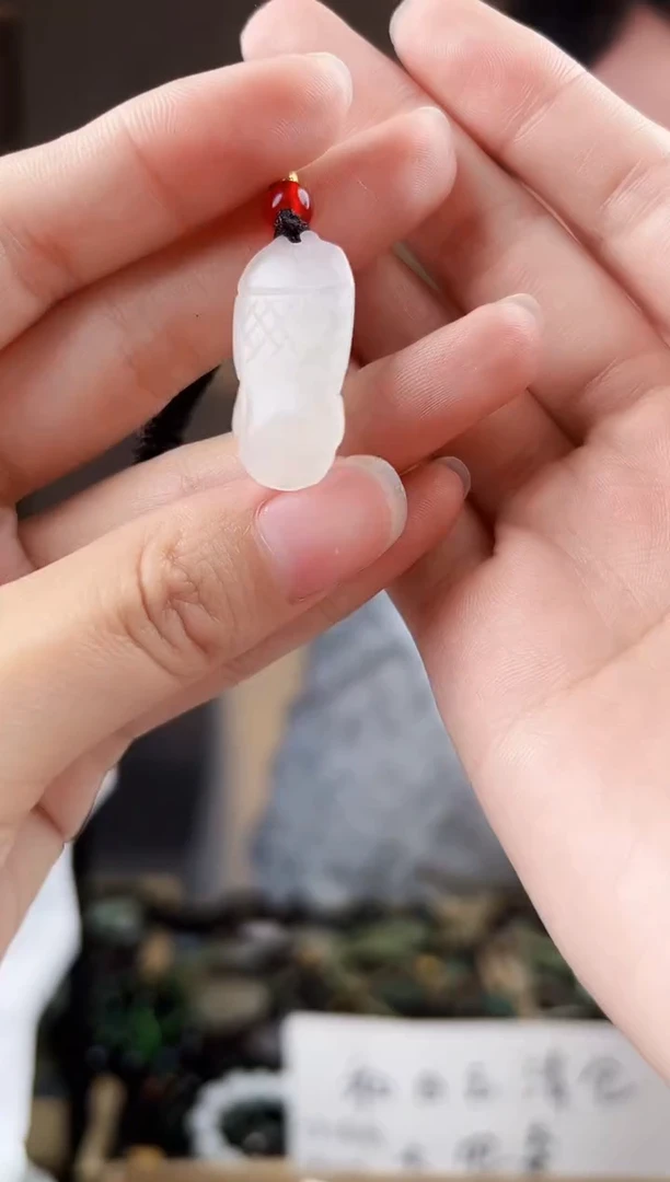 颈饰未镶嵌和田玉拍一发一，多样性发货