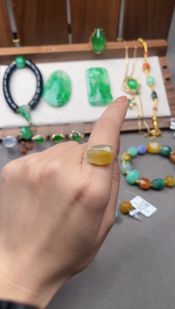 【闪购商品】翡翠散珠王朝阳翠语《拾光》冰黄翡单珠