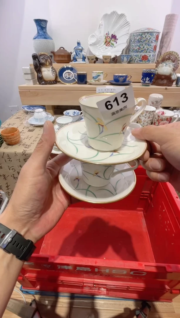 瓷片咖****贝脱金划痕不退换B613