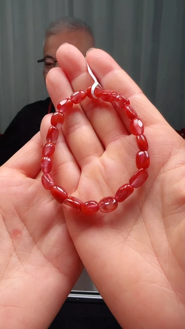 南红玛瑙多样性发一件未镶嵌6mm原矿九口随型手串