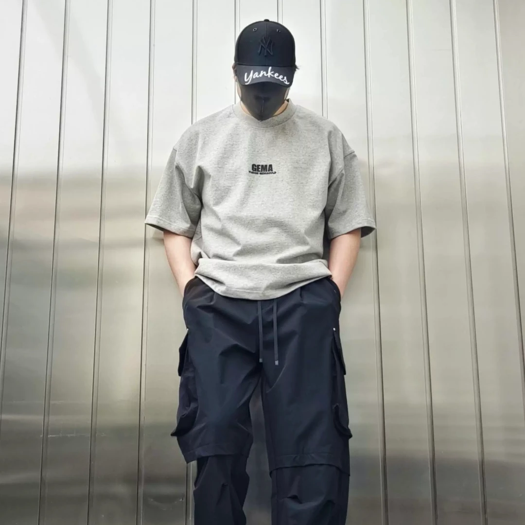 马来财2025美式宽松阔版短袖T恤380克重磅纯棉字母印花KT251256