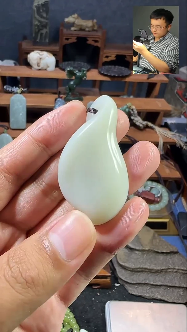 颈饰未镶嵌和田玉无**辈1