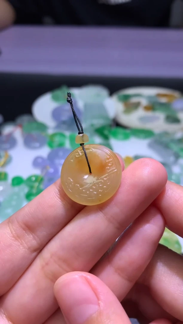 未镶嵌定制翡翠毛货