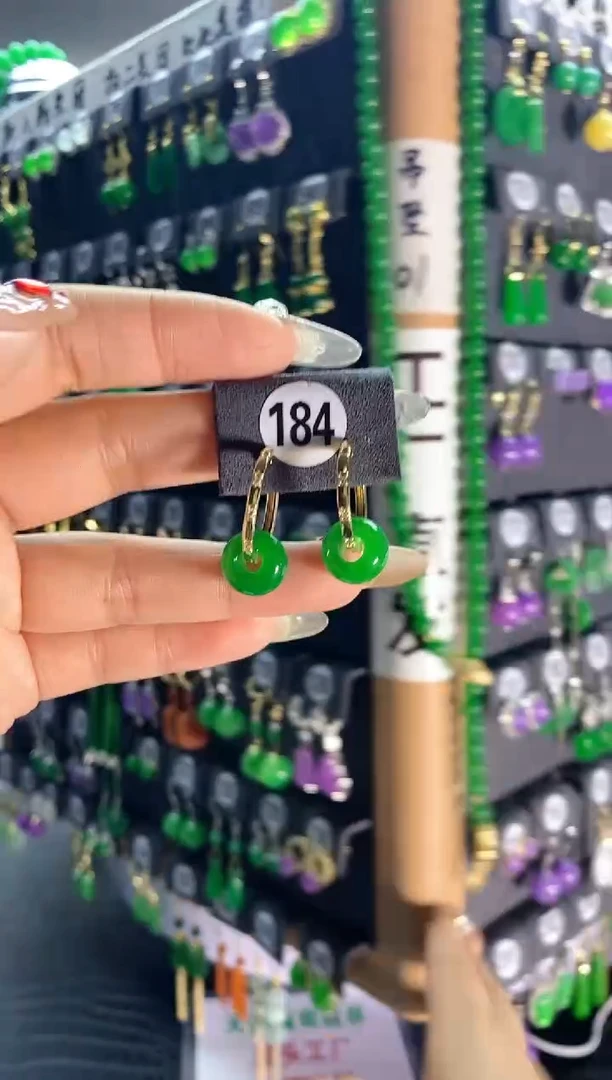 【闪购商品】翡翠耳饰银S925镶嵌184....