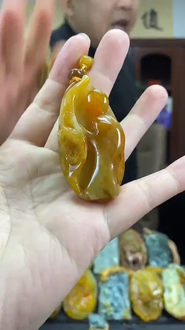 未镶嵌蛇纹石玉挂件【俊成珠宝】