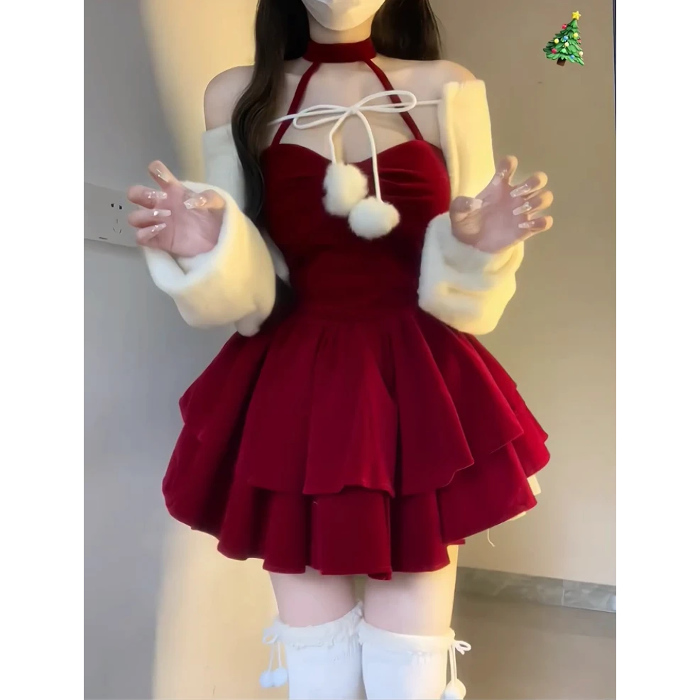 【现货】秋冬穿搭一套2025冬季韩版短款披肩显瘦挂脖吊带裙两件套潮