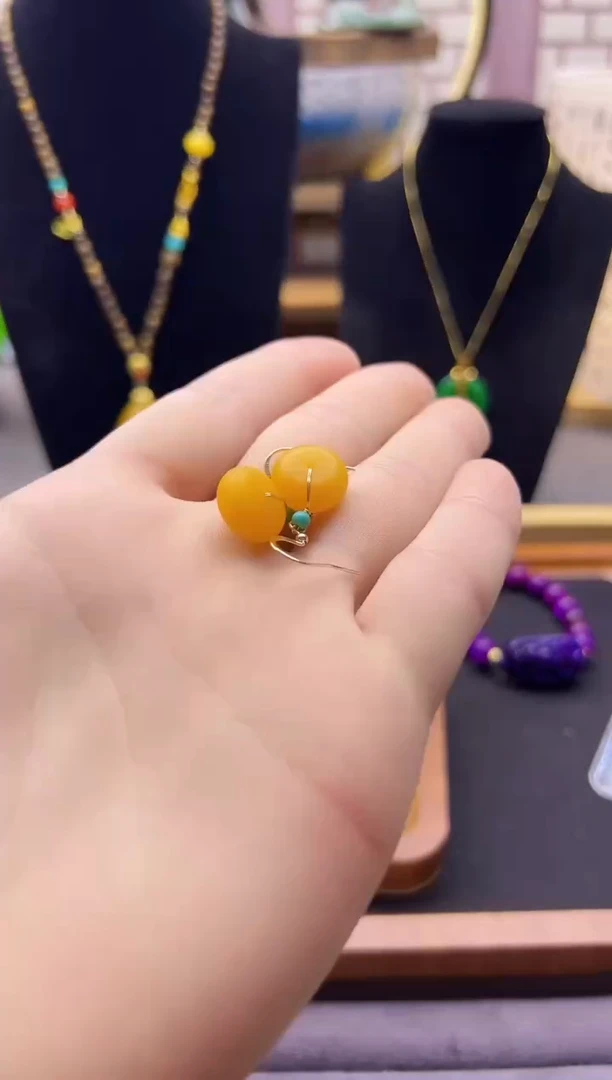 【闪购商品】蜜蜡耳饰14K金镶嵌E82