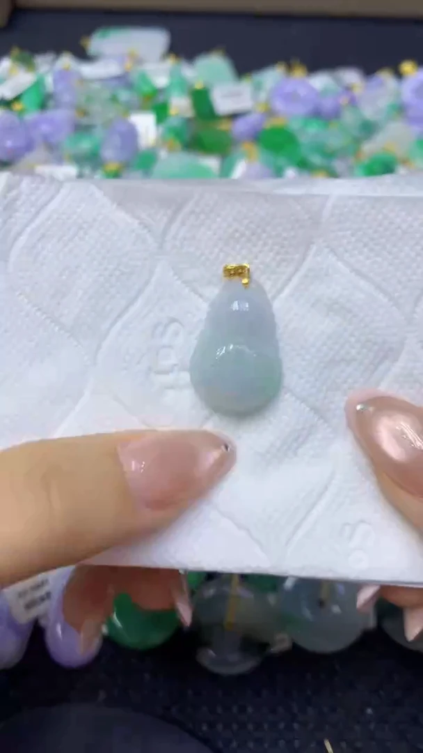 颈饰未镶嵌翡翠天然缅甸翡翠A货
