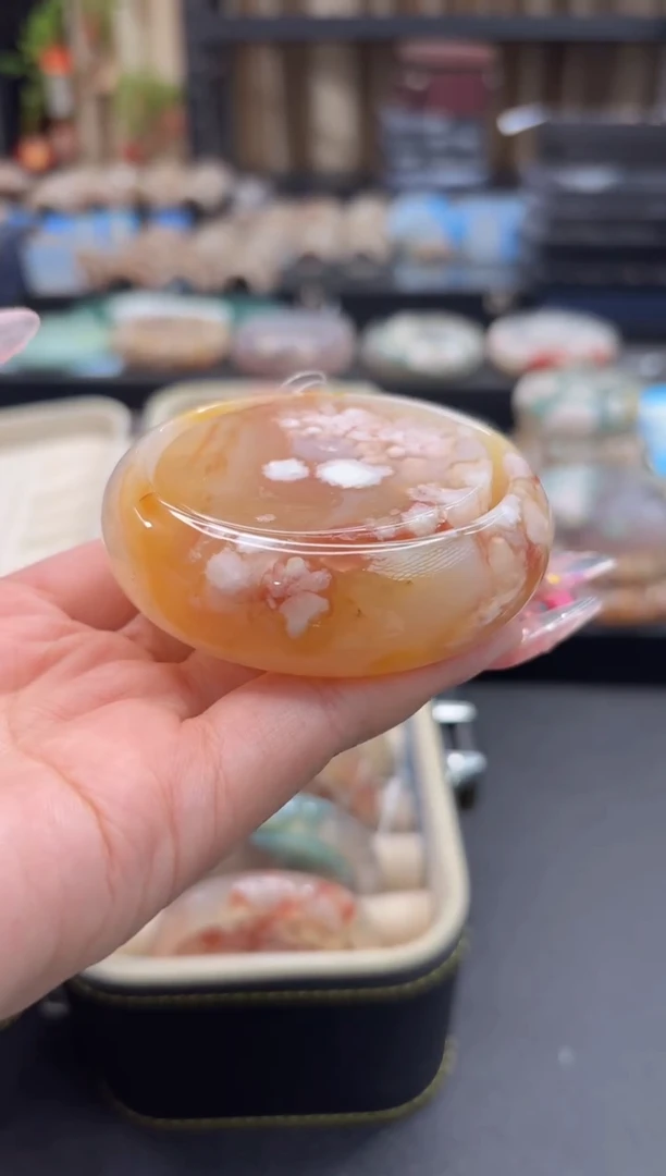 未镶嵌手镯石英质玉86(55圈赠送镯心)