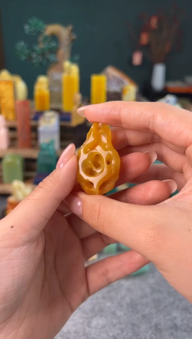 寿山石黄芙蓉太湖石4.4*2.6*2.4