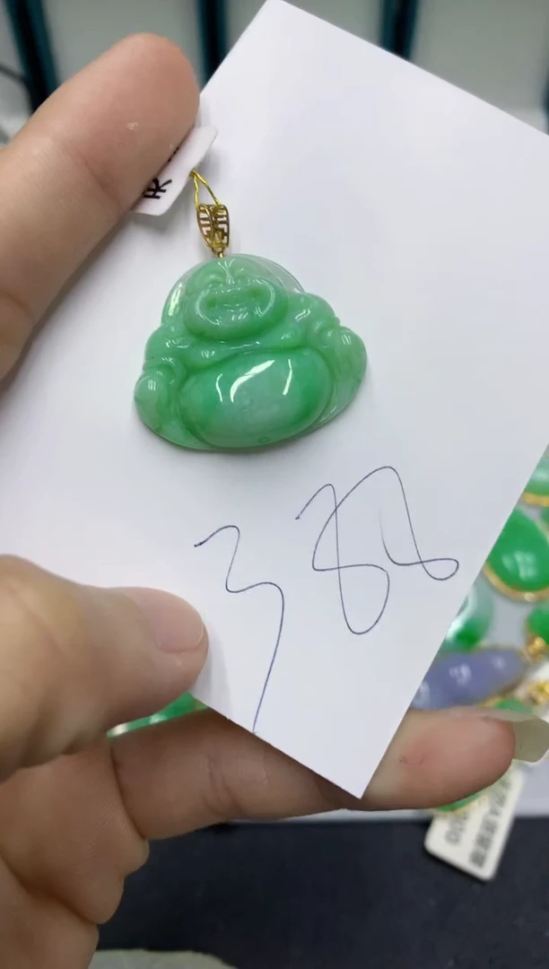 【闪购商品】翡翠颈饰18K金镶嵌翡翠