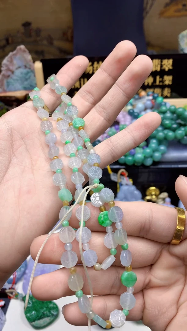 颈饰未镶嵌翡翠天然缅甸翡翠A货