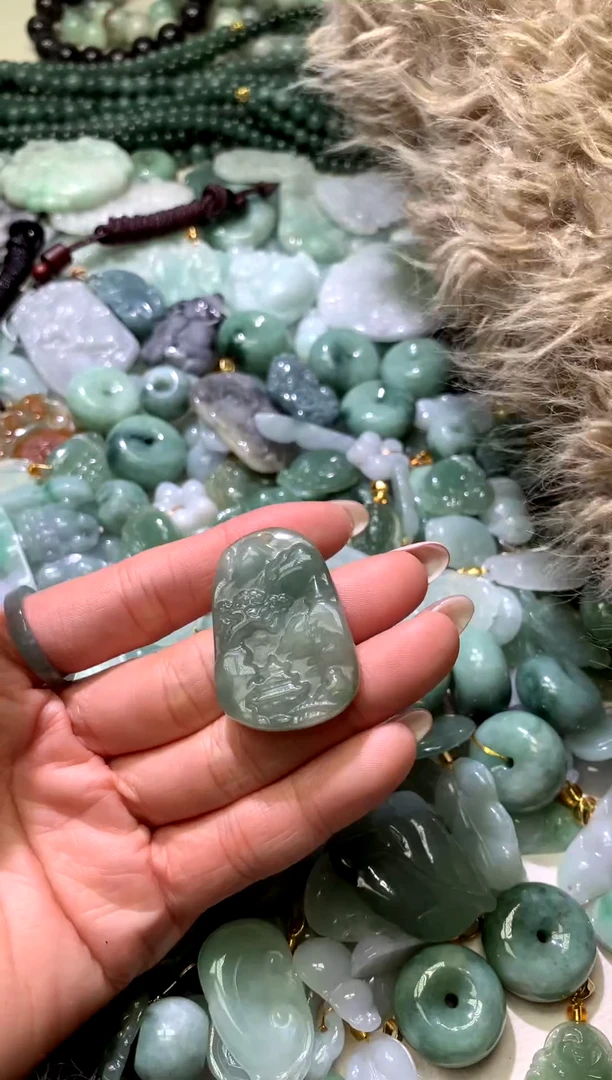 吊坠(不含链)未镶嵌翡翠1