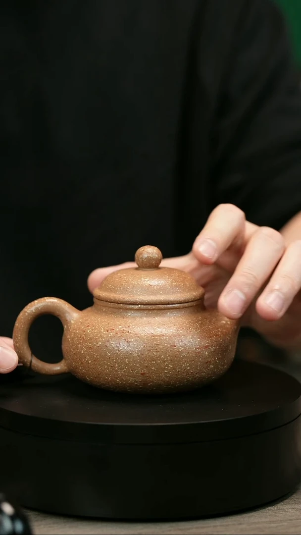 茶壶紫砂M*XH2368段泥粗砂容天