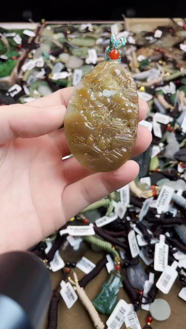 颈饰未镶嵌和田玉1