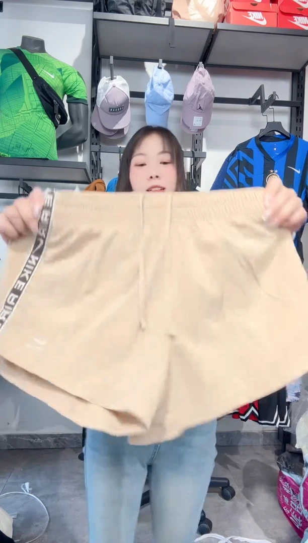 1519 编码 瑕疵款直播间过款为准 尺码160