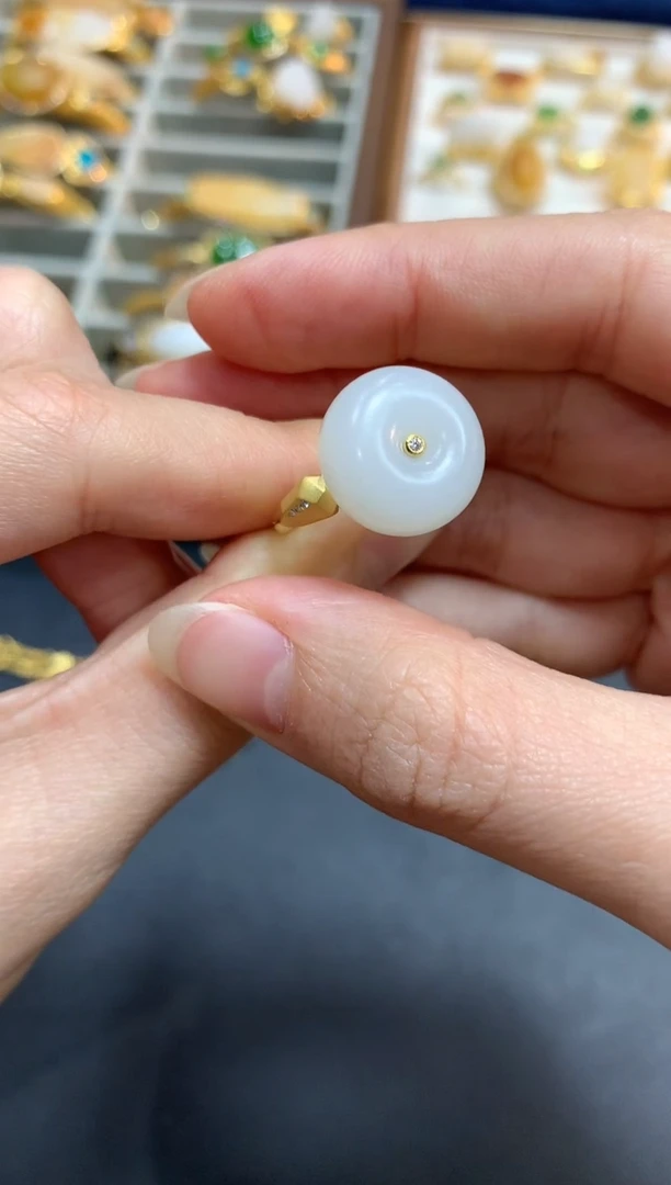 【闪购商品】和田玉戒指18K金镶嵌A305|4980