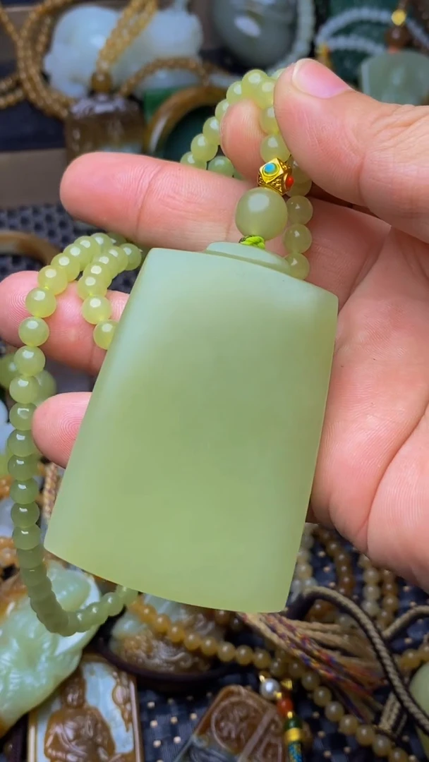 未镶嵌和田玉挂件k*1