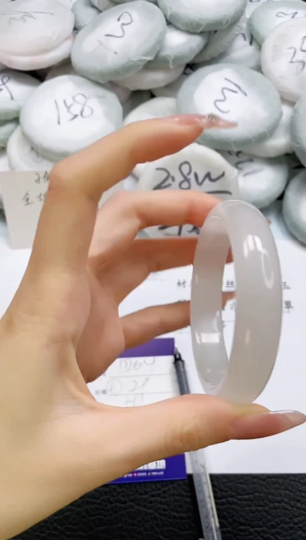 石英质玉手镯未镶嵌264-59